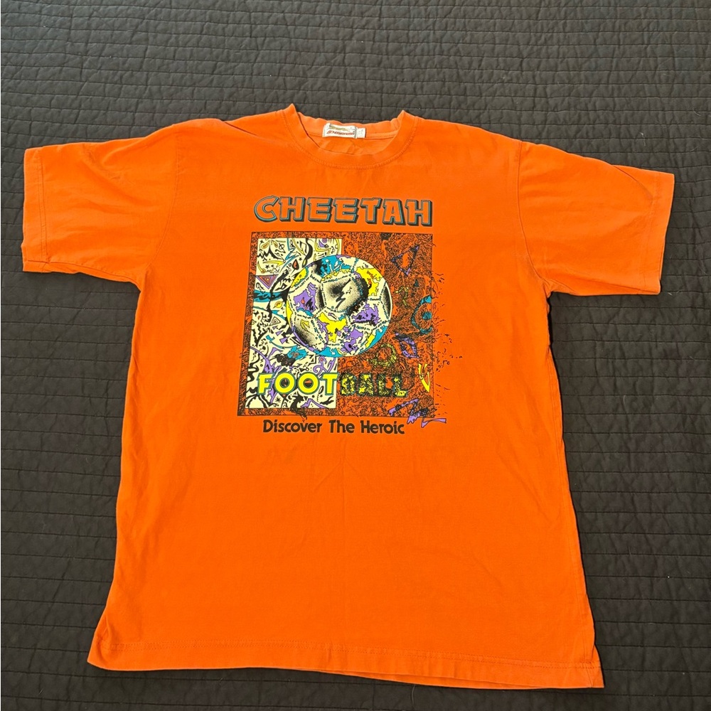 Vintage 90s / Y2K Cheetah Graphic T-Shirt Size XL